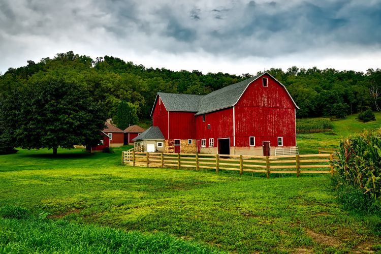 red barn pole building